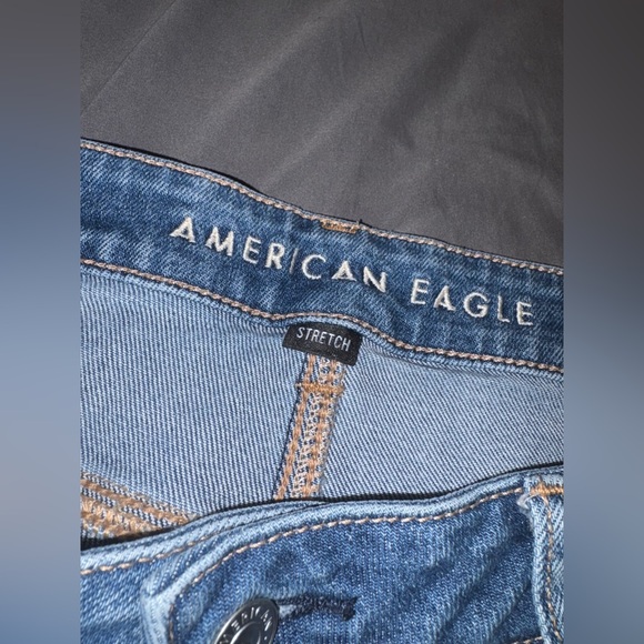American Eagle Stretch Shorts Women’s 14 - Picture 2 of 4